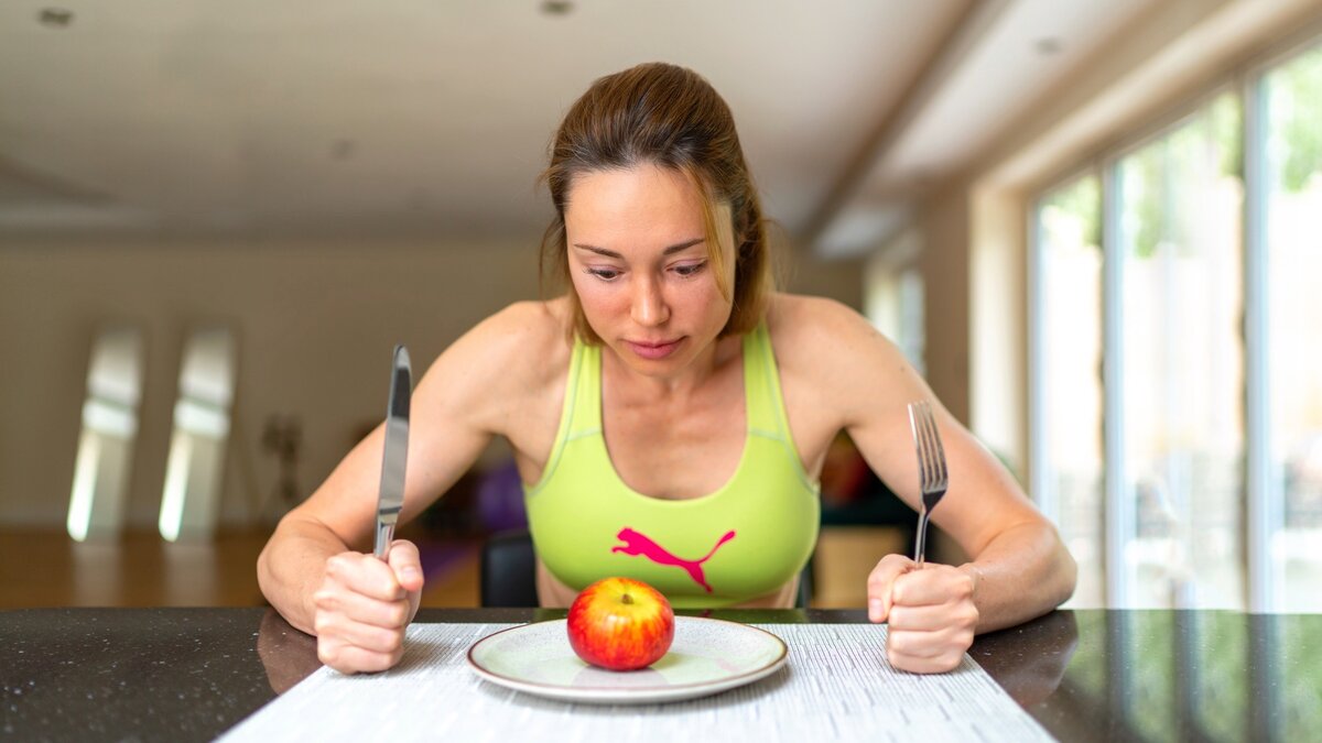 Когда голодная не думаешь о пользе, а это не очень правильно. Заранее планируйте рацион, это поможет вам избежать постоянного ощущения, что хочется есть. Фото из моего личного архива