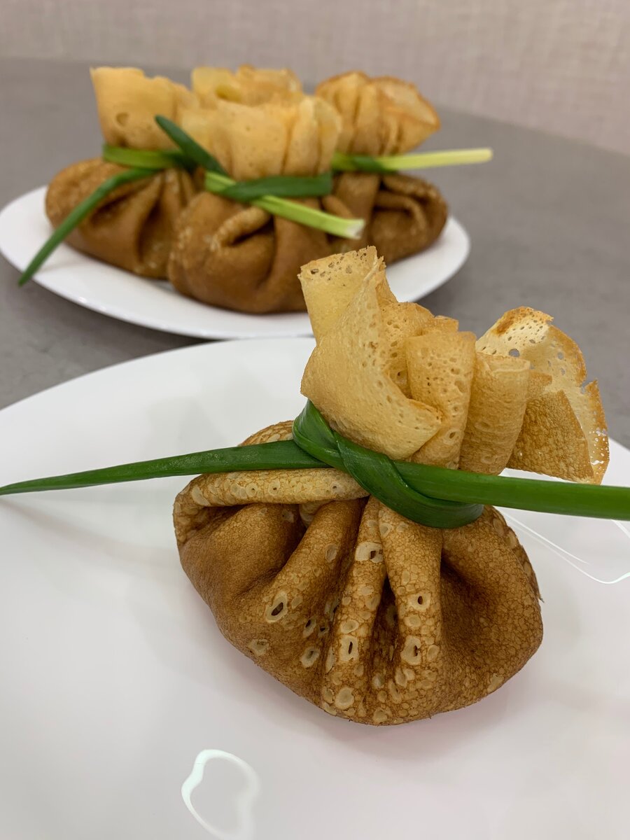 Закусочные блинные мешочки