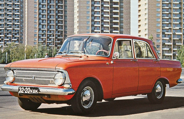 Так выглядел ИЖ 412 до 1981-го года включительно. Спереди внешность 408-го, сзади-412-го