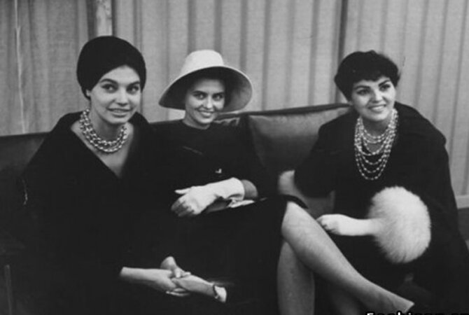 Регина Збарская (слева) с коллегами. Источник: liveinternet.ru