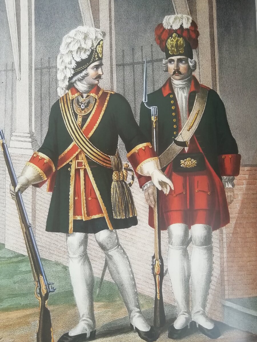 Гренадерский офицер и гренадер Лейб-Гвардии Преображенского полка. 1732-1738. Раскрашенная литография И. П. Фридрица. ВИМАИВиВС.