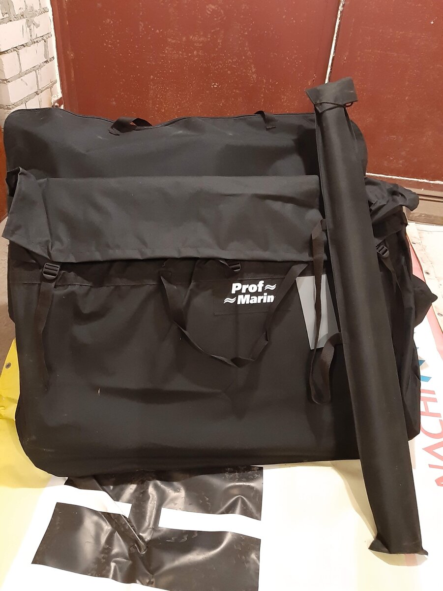 все это вместе весит порядка 62 кг + мотор еще 36 кг и бак 24 кг