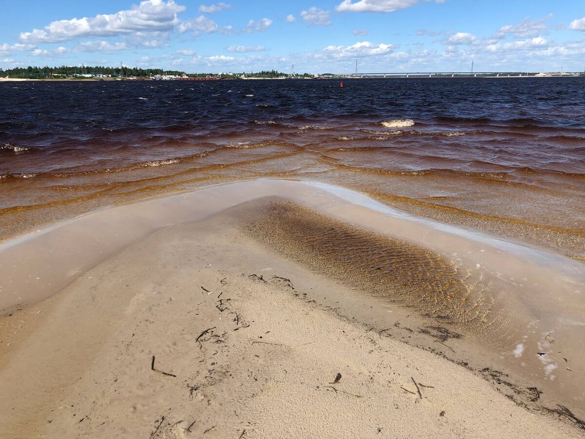Река протекает в Пуровском районе и имеет протяженность 389 км.  
