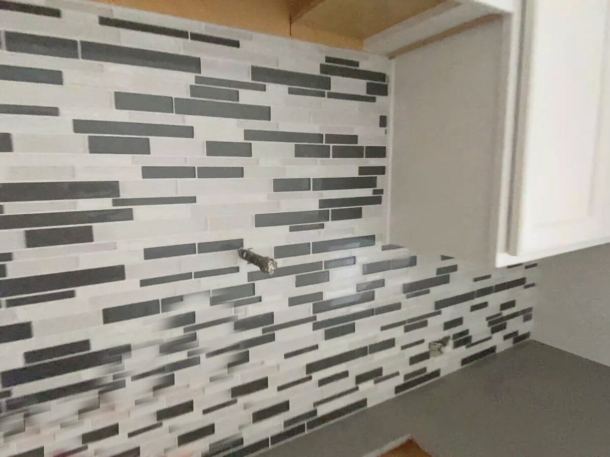 Тот самый штырь в стене.