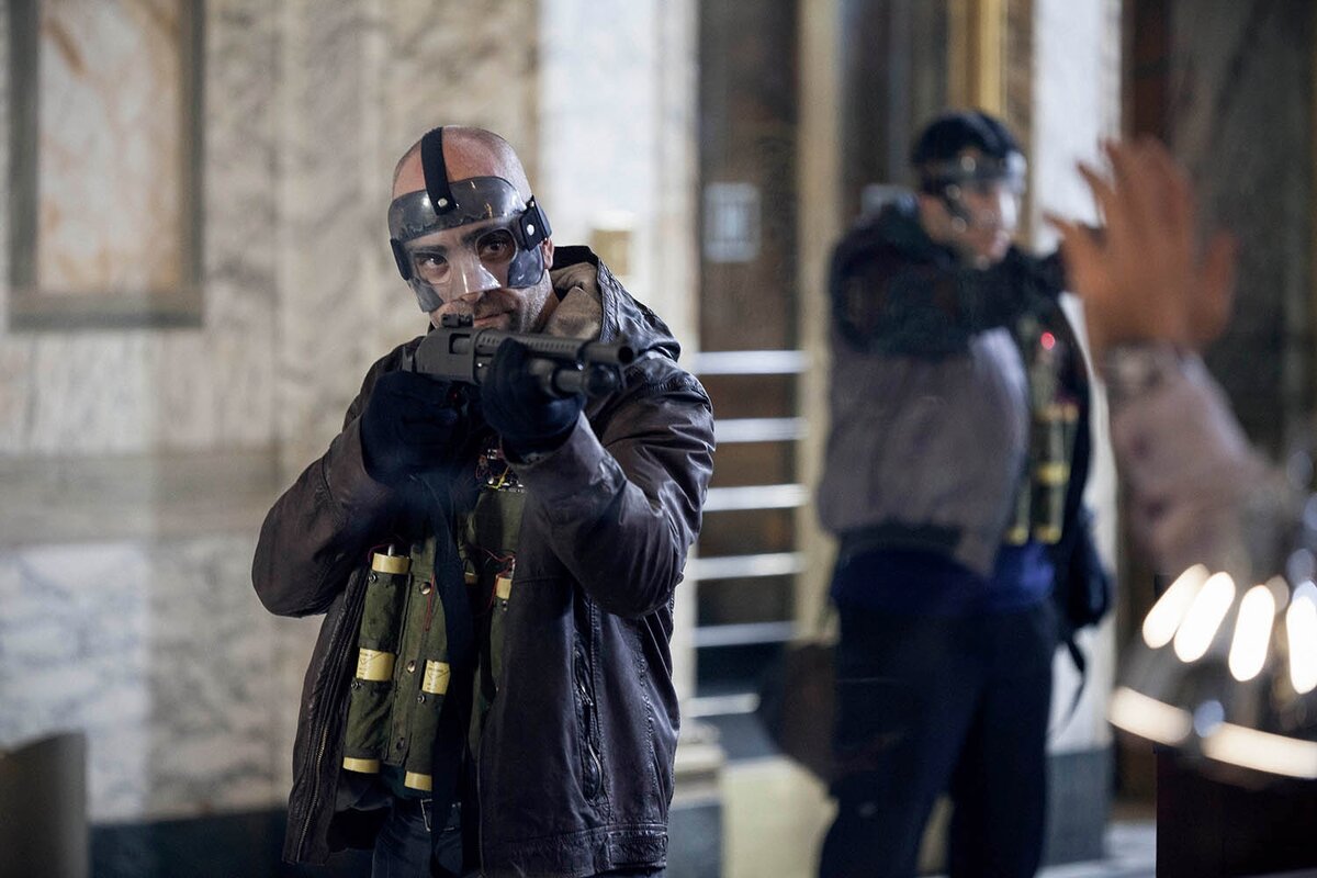 Кадр из фильма «Сто лет прощения» (2015)