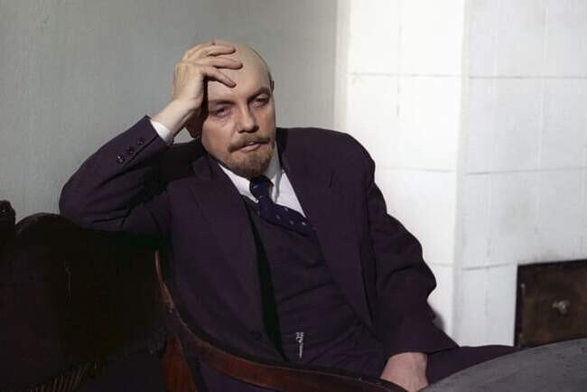 Кирилл Лавров в роли В.И. Ленина