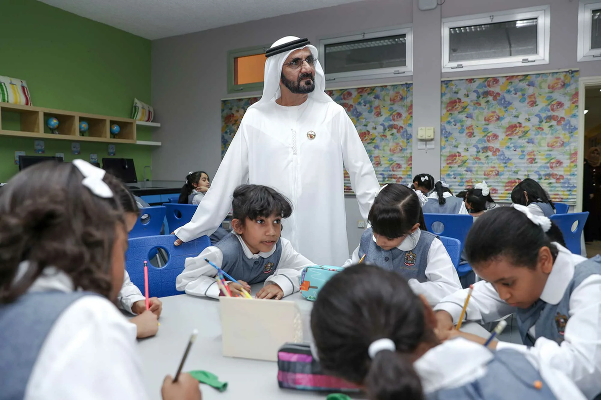 Арабские университеты. Школы в ОАЭ. Школа в Дубае. Школы в арабских Эмиратах. Арабские дети в школе.