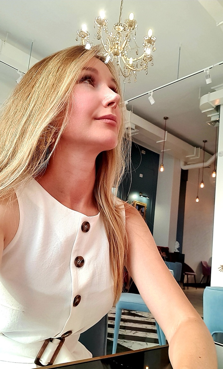 За всё приходится платить.... 