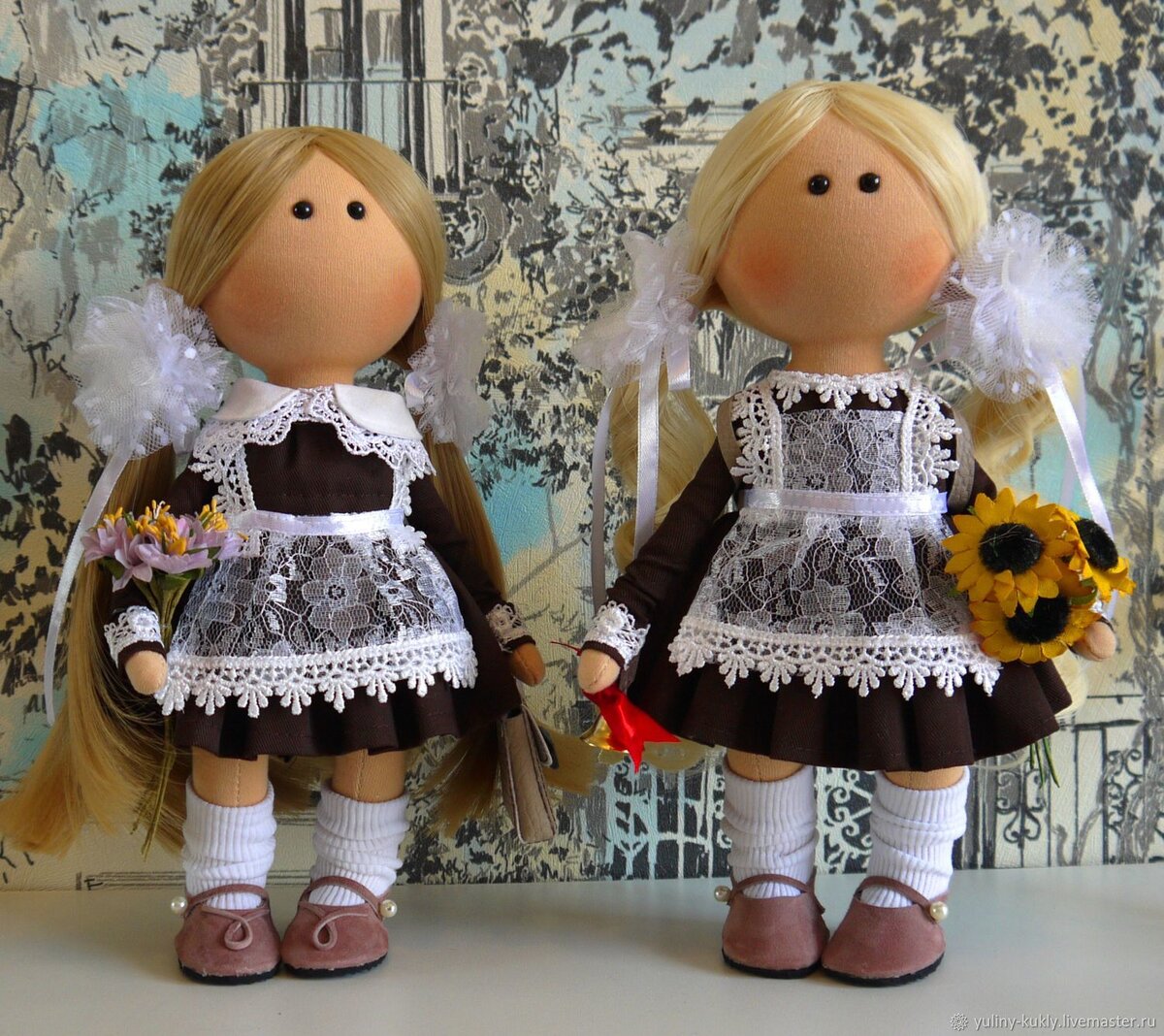 Текстильные малышки Юлии Соколовой "1 сентября" (https://www.livemaster.ru/item/27419239-kukly-i-igrushki-tekstilnye-kukolki-malyshki-1-sentyabrya)