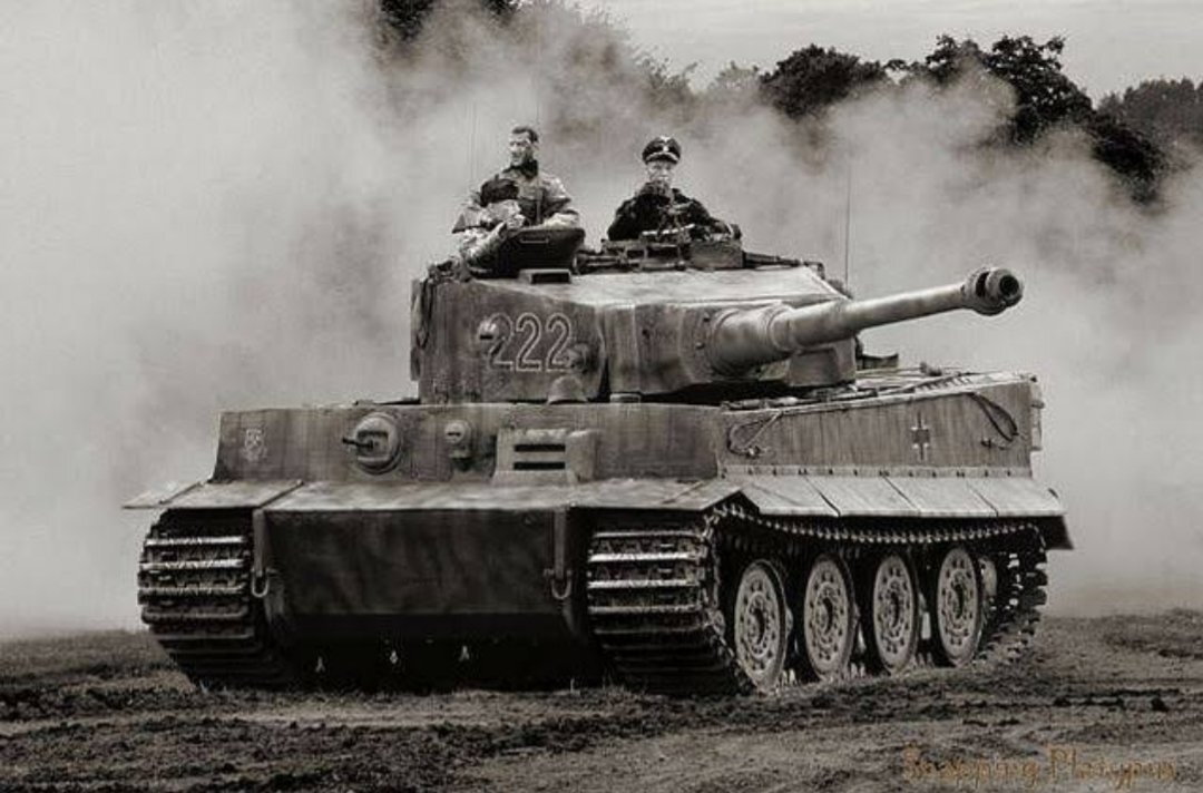 Ss tanks. Тигр танк 2 мировая. Немецкий танк тигр 1. Немецкий танк тигр 2. Танк PZ 6.