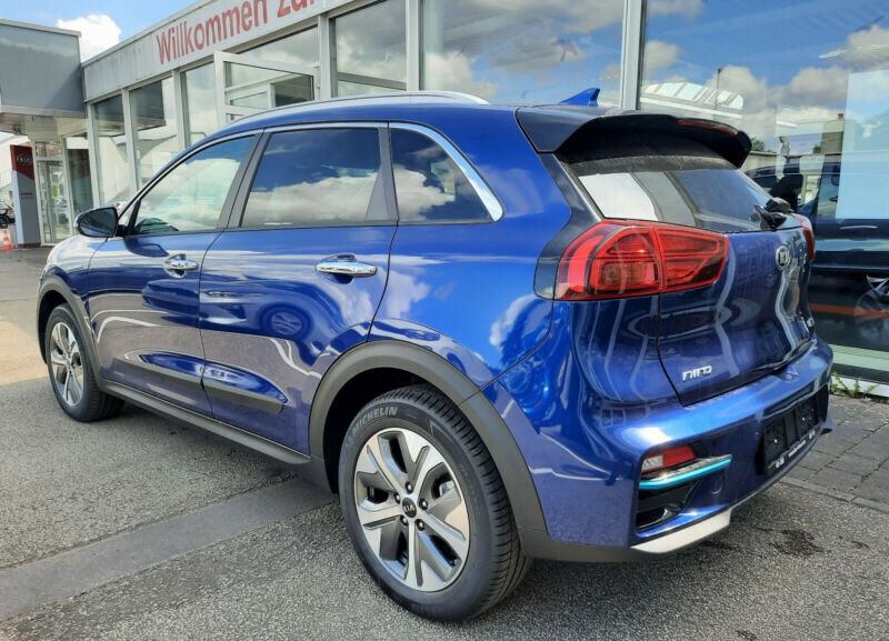 Kia Niro. Источник иллюстрации - Яндекс.Картинки