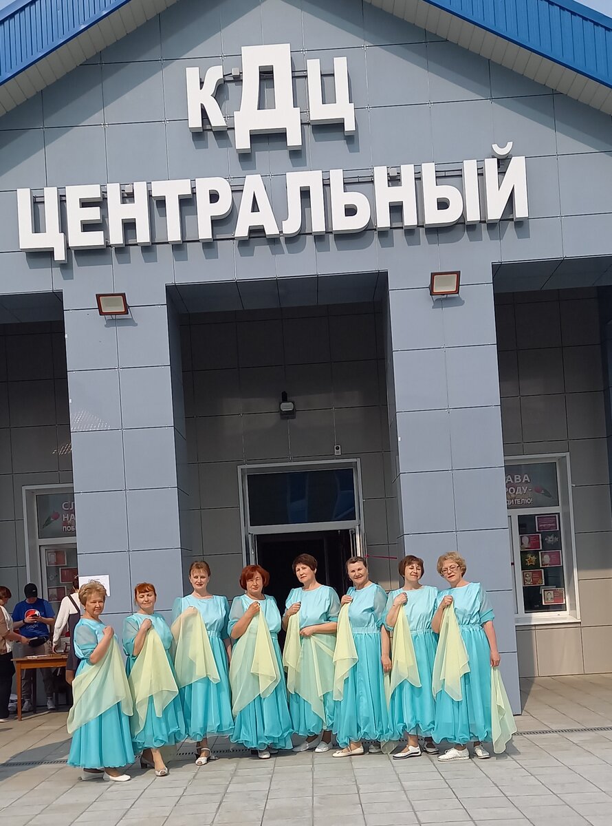 Листайте -->