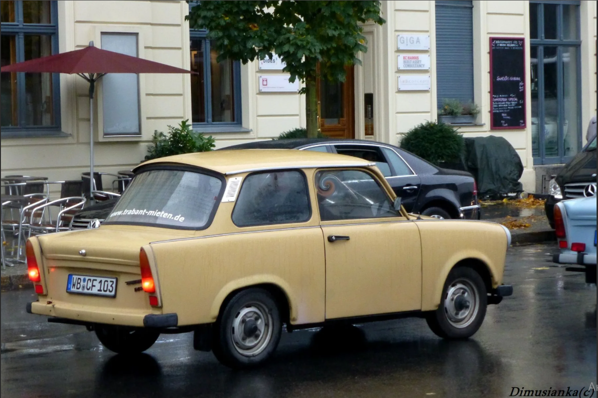 Trabant-601 сзади. Источник фото: avto-nomer.ru