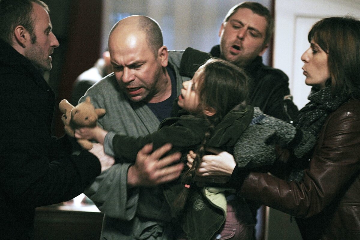 Кадр из фильма "Презумпция виновности", 2011 г.