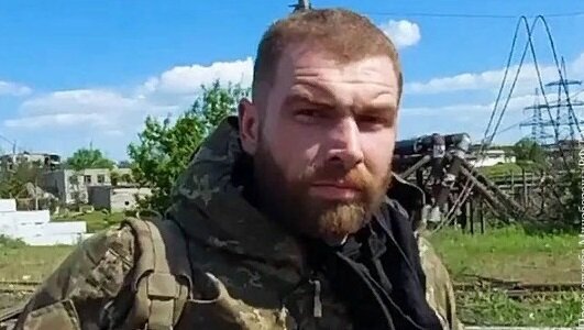 Покинув заводские катакомбы, "Волына" успел дать короткое интервью российским журналистам. 