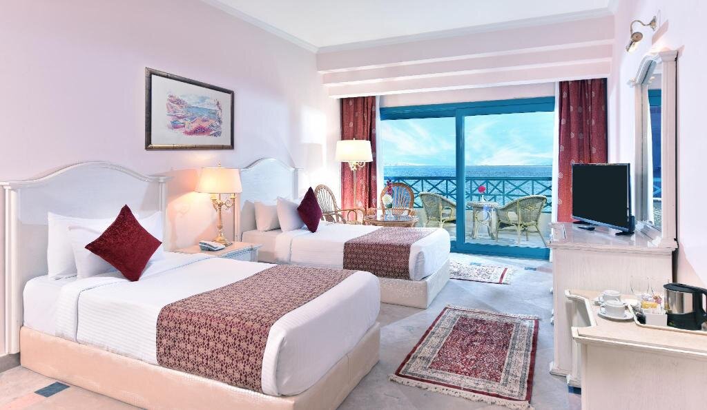 Hotelux Marina Beach 4*
