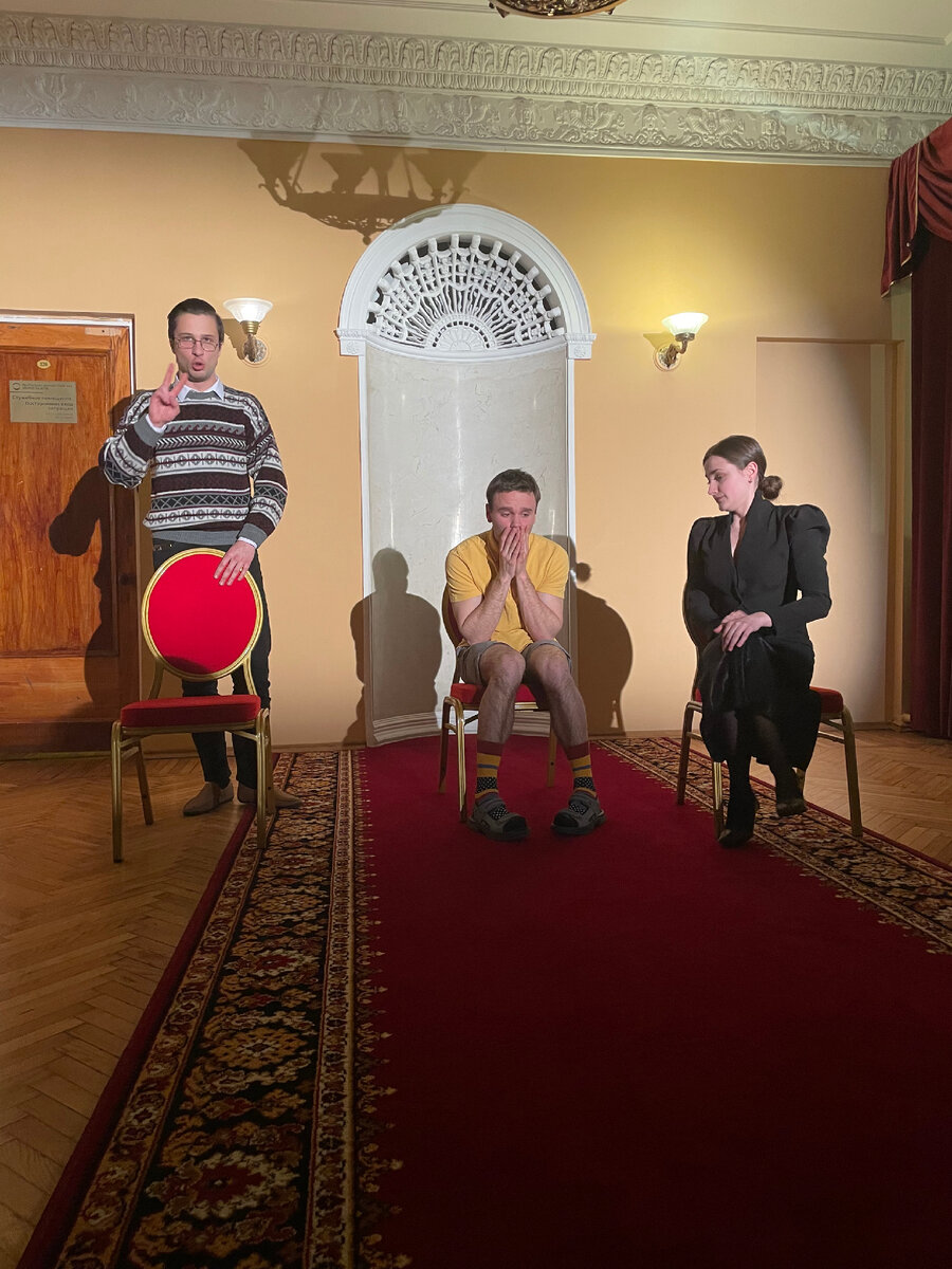 Папа, мальчик и бабушка