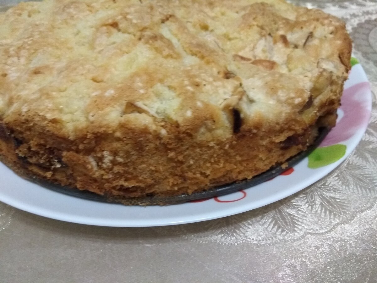 Фантастическая, нежная, пышная Шарлотка с хрустящем верхом, напоминающем безе!