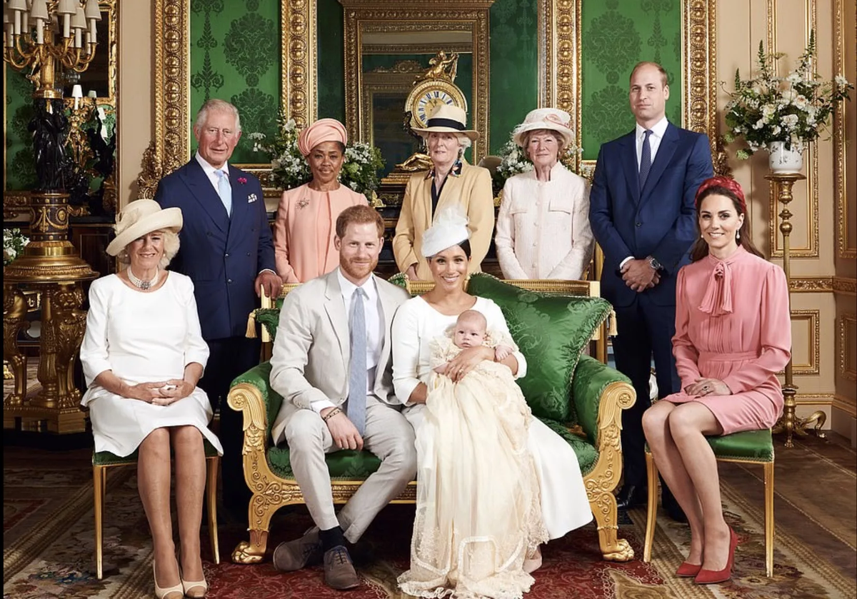 Royal family мебель