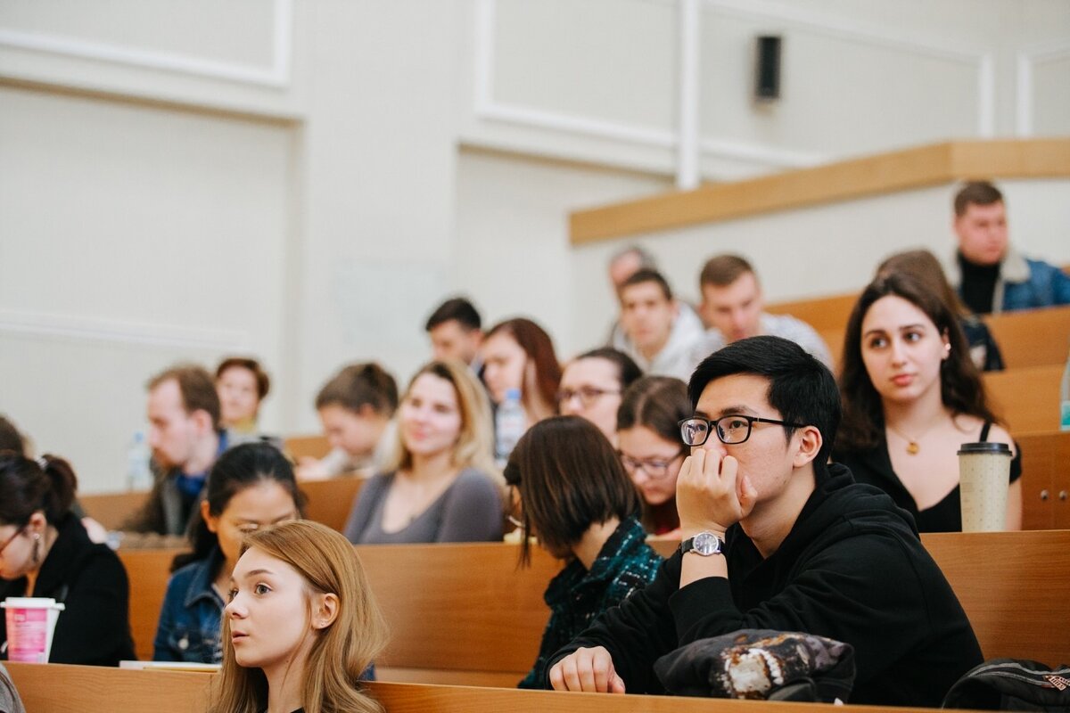 Русские студенты. МГУ студенты. Студенты в аудитории. Студенты МГУ В аудитории. Психология вуз.