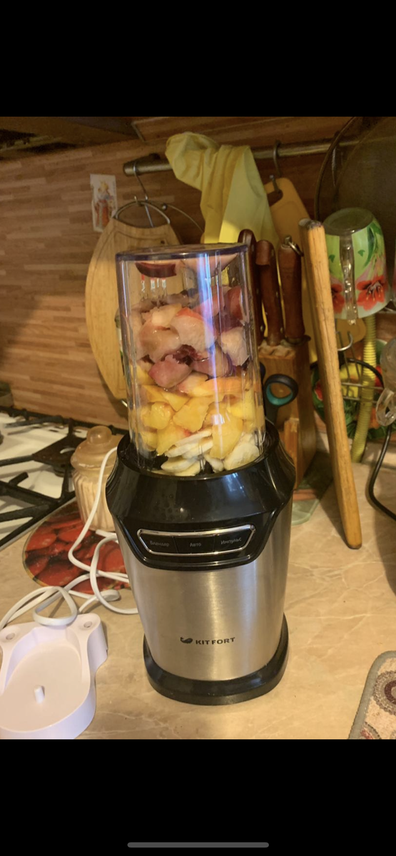 Блендер-стакан для приготовления смузи - незаменимая вещь после установки брекетов