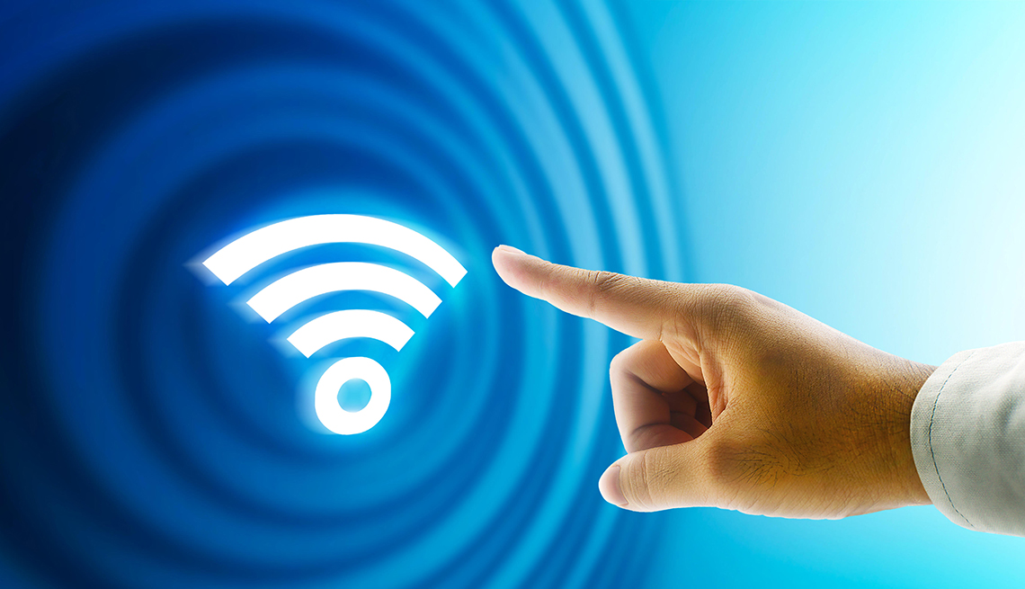Ведь уже так привыкли к публичным сетям Wi-Fi, что если нам нужен срочно интернет, мы подключаемся к ним не особо раздумывая...