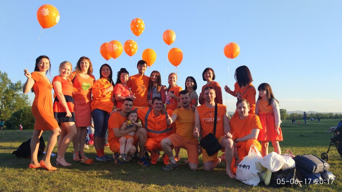 Оранжевый день рождения одного из члена команды