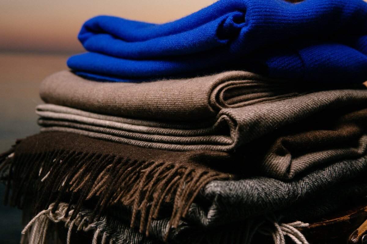 Теплое одеяло из верблюжьего пуха 150*200 рыжее