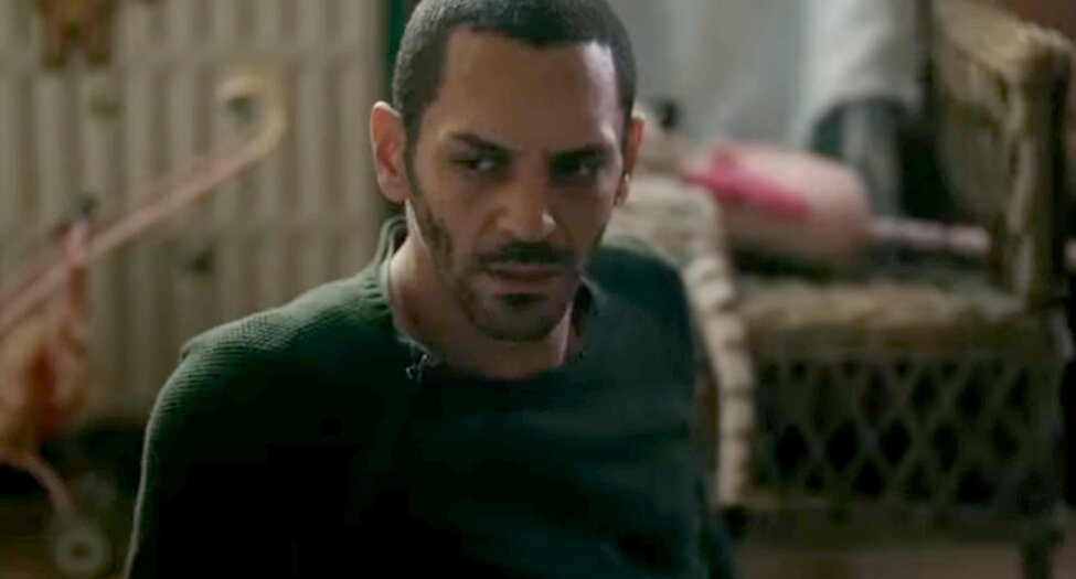 Томер Сислей (байкер). Кадр из кинофильма "Змей с тысячей порезов", 2017 г., режиссер   Эрик Валетт, сценаристы Эрве Альбертацци, Эрик Валетт, композитор Кристоф Буланже, Майк Тайс. Скриншот кадра для иллюстрации