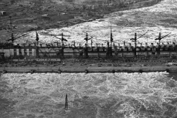 Куйбышевская ГЭС - причина затопления многих городов и сел...