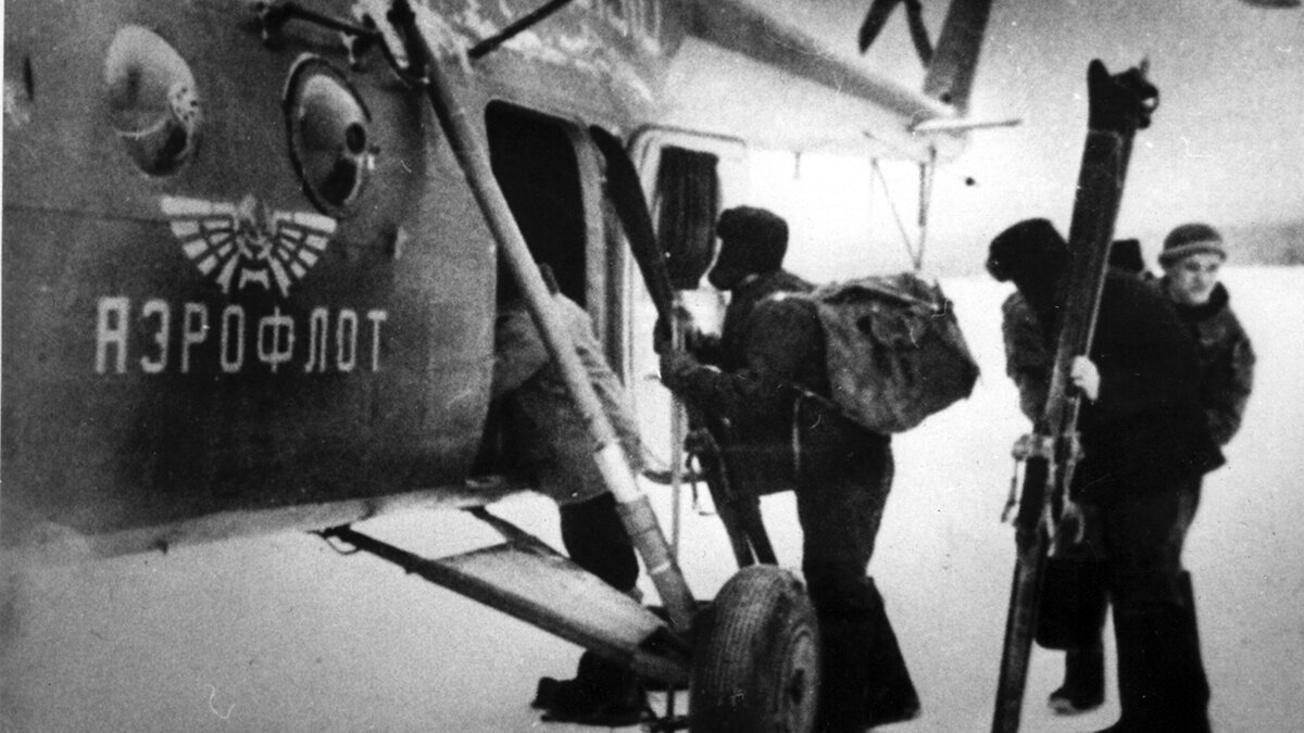 Перевал Дятлова. Поисковики улетают домой.