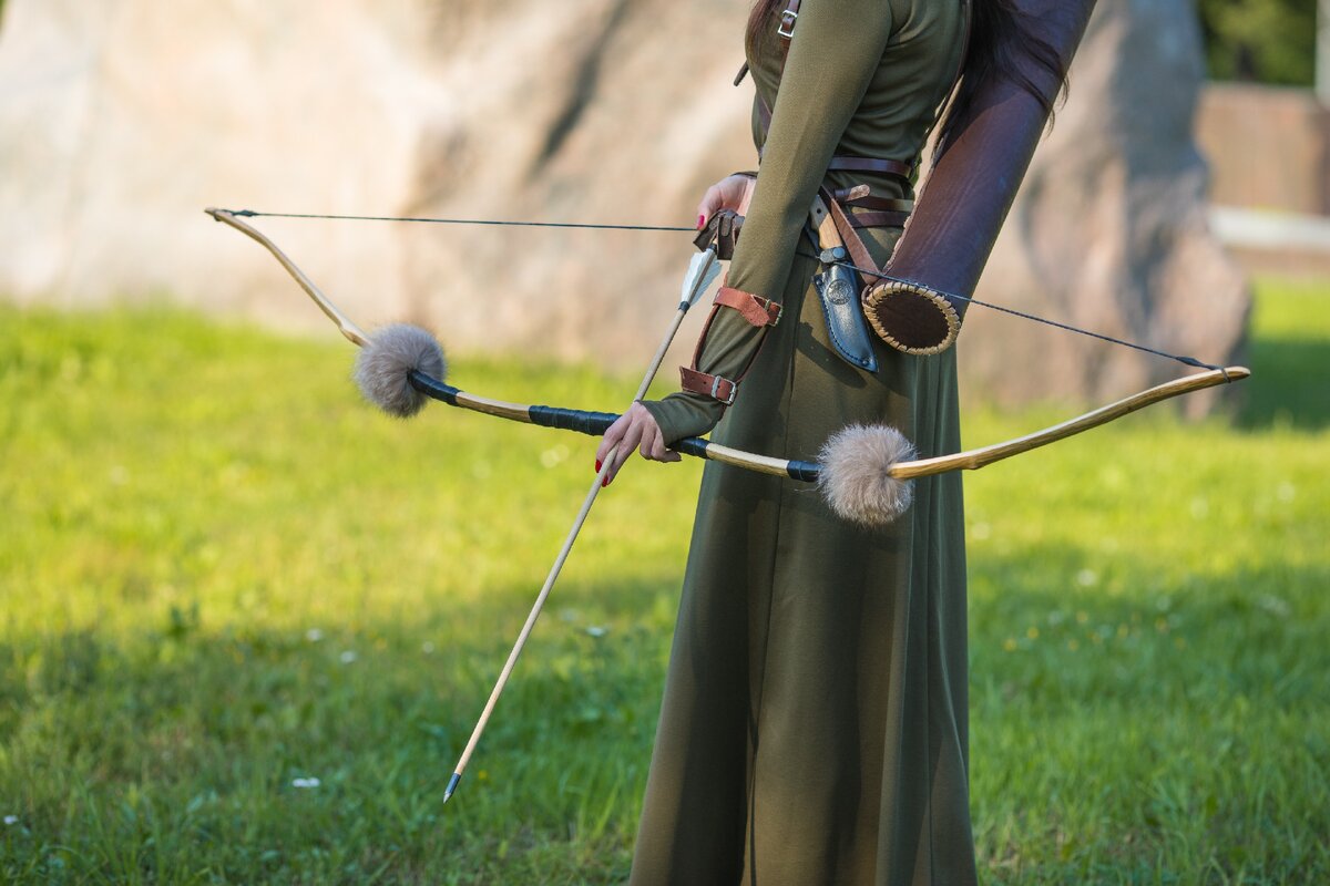 Стрелять в кого-то - к приключению.