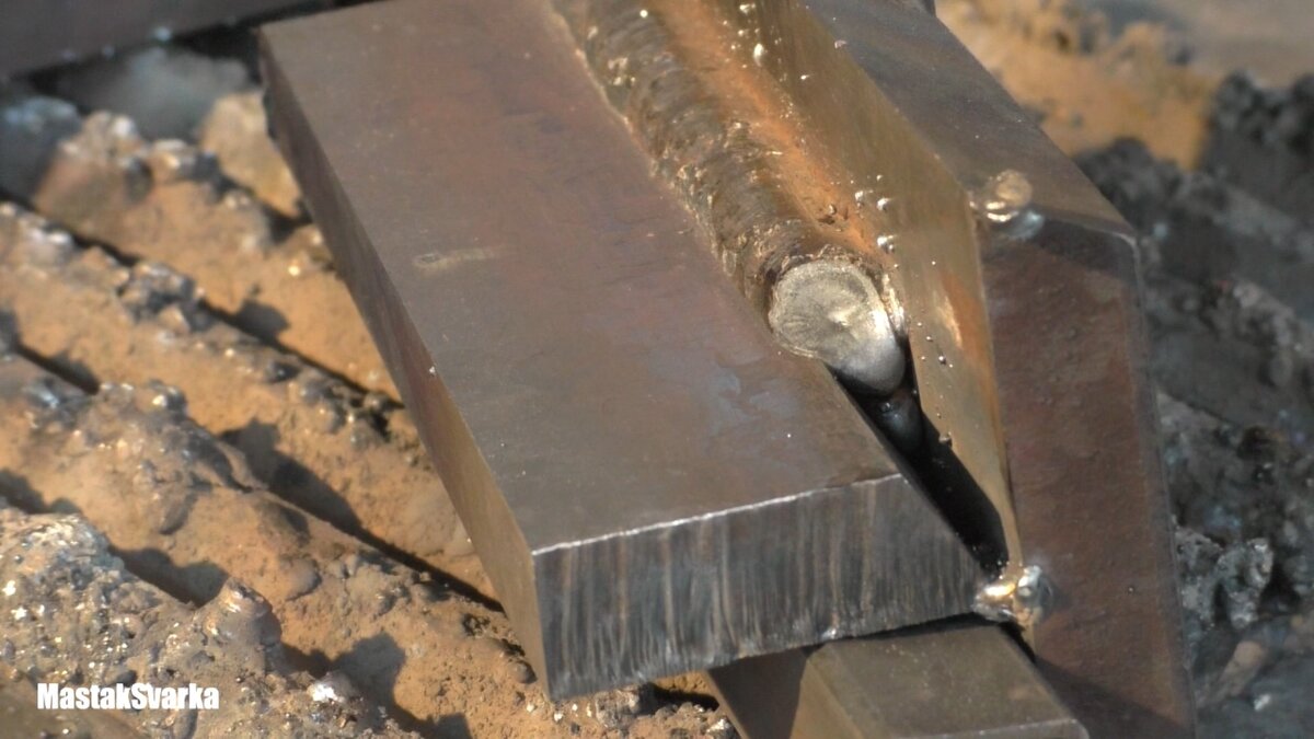 твч плоский индуктор. индукционный подогрев стыков перед сваркой трубопровода. прогрев металла. сварка с предварительным подогревом. горячая ковка металла.