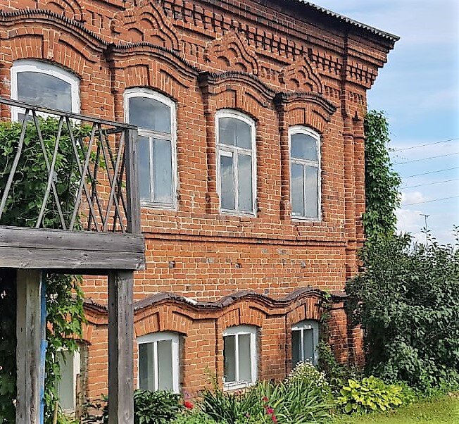 Нестандартные окна нестандартного дома