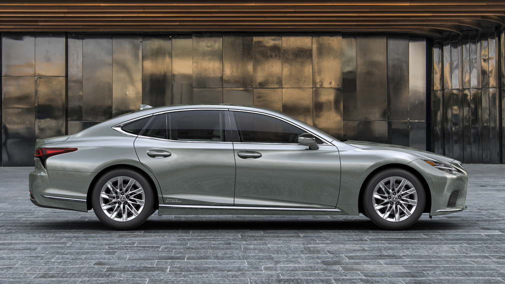 Lexus LS