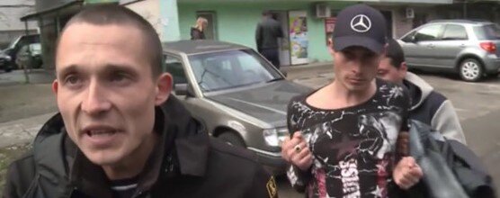 Помните, как только Вы вышли из машины и начали разговаривать с пьяными пассажирами, Вы уже проиграли. Испорчено настроение, потеряно впустую время и есть риск что пьяные пассажиры в гневе после полученного отказа пнут по машине или сломают боковое зеркало. А оно Вам надо?