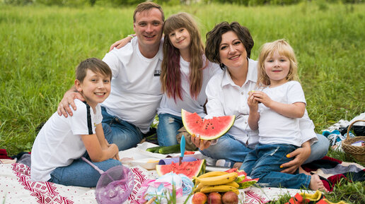 Фото по запросу Девушка природе лето