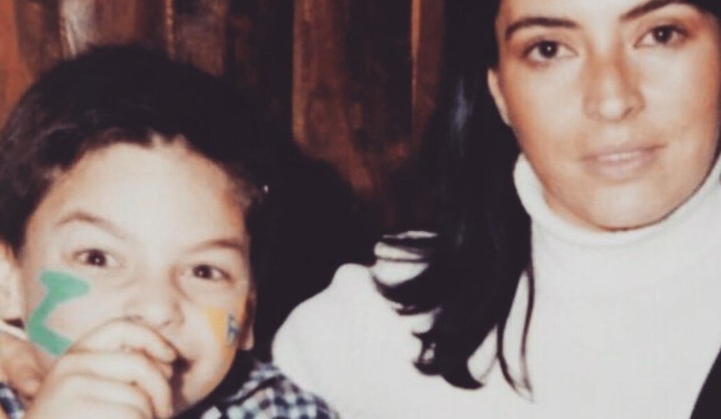 Акын Акынозю и его мама. Фото: @akinakinozu