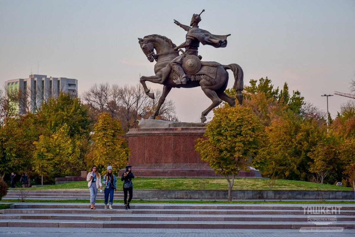 Старый, добрый Ташкентский сквер. 12 лет прошло со дня его вырубки. Какой  он был в свои последние годы и каким стал сегодня... | Tashkent  Retrospective | Дзен