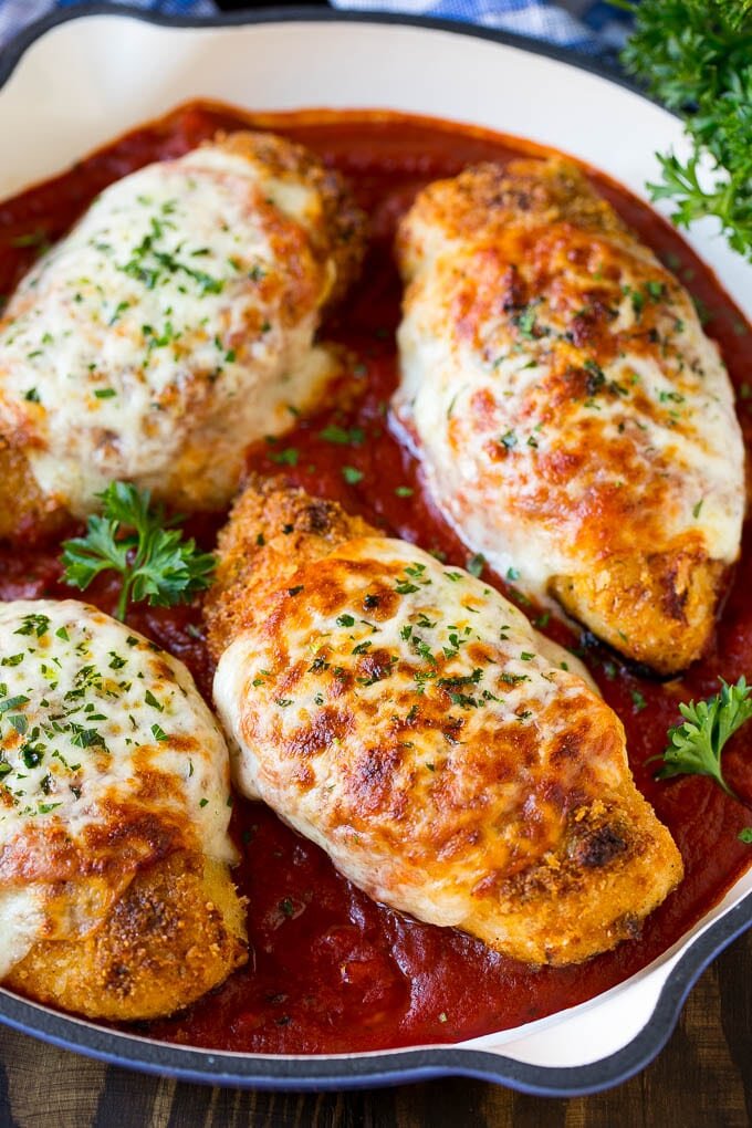 https://www.dinneratthezoo.com/wp-content/uploads/2018/12/baked-chicken-parmesan-3.jpg