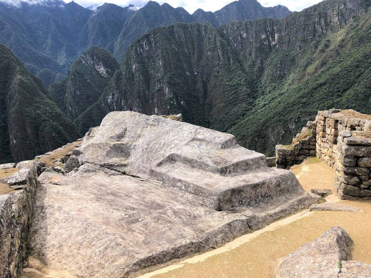 буддийский храм хэинса в южной корее. музей истории южно-уральской железной дороги в челябинске. южное наследие. сувон). остров пасхи всемирное наследие юнеско.