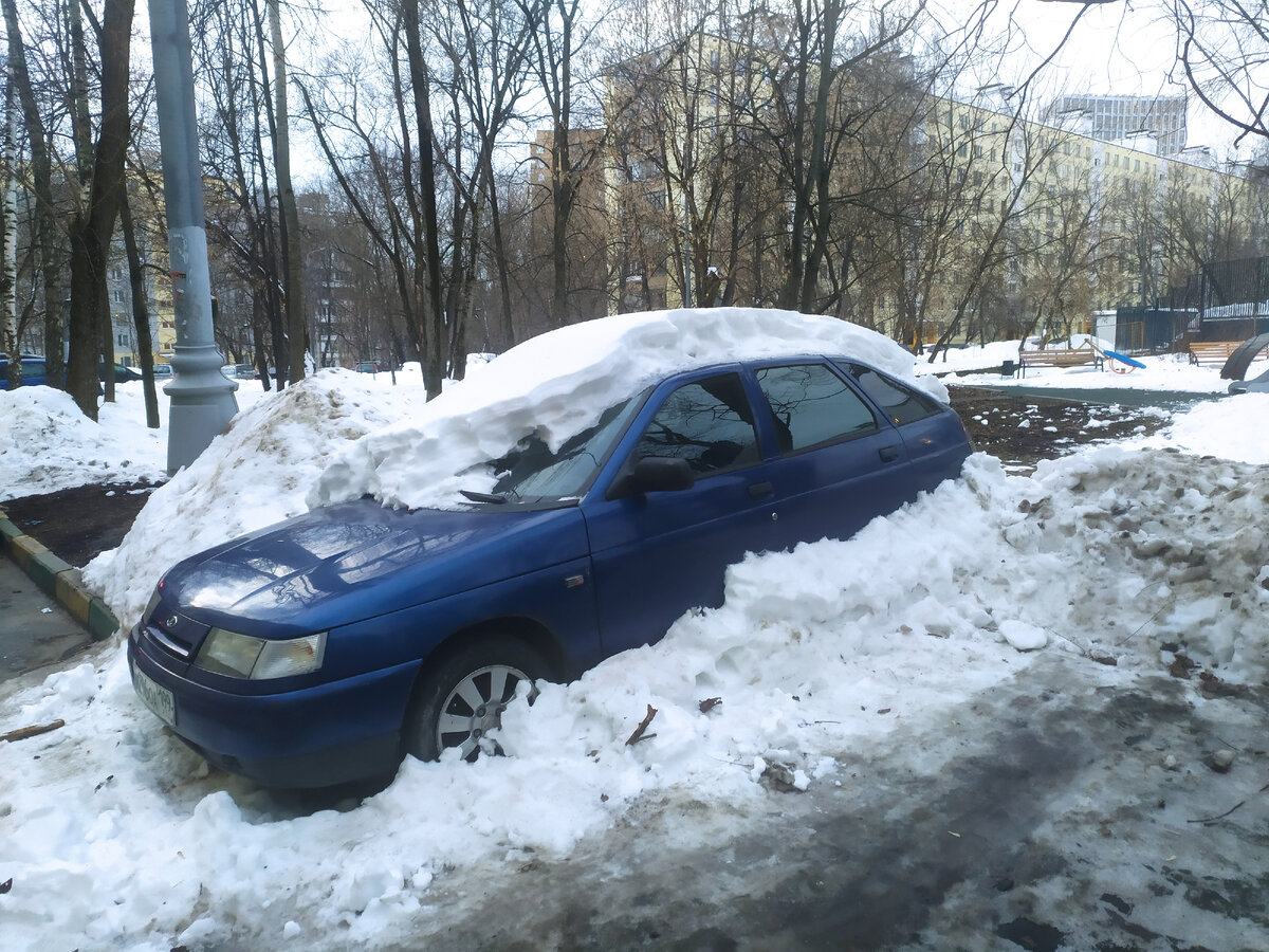 Откопали чуть-чуть, но даже не открывали.