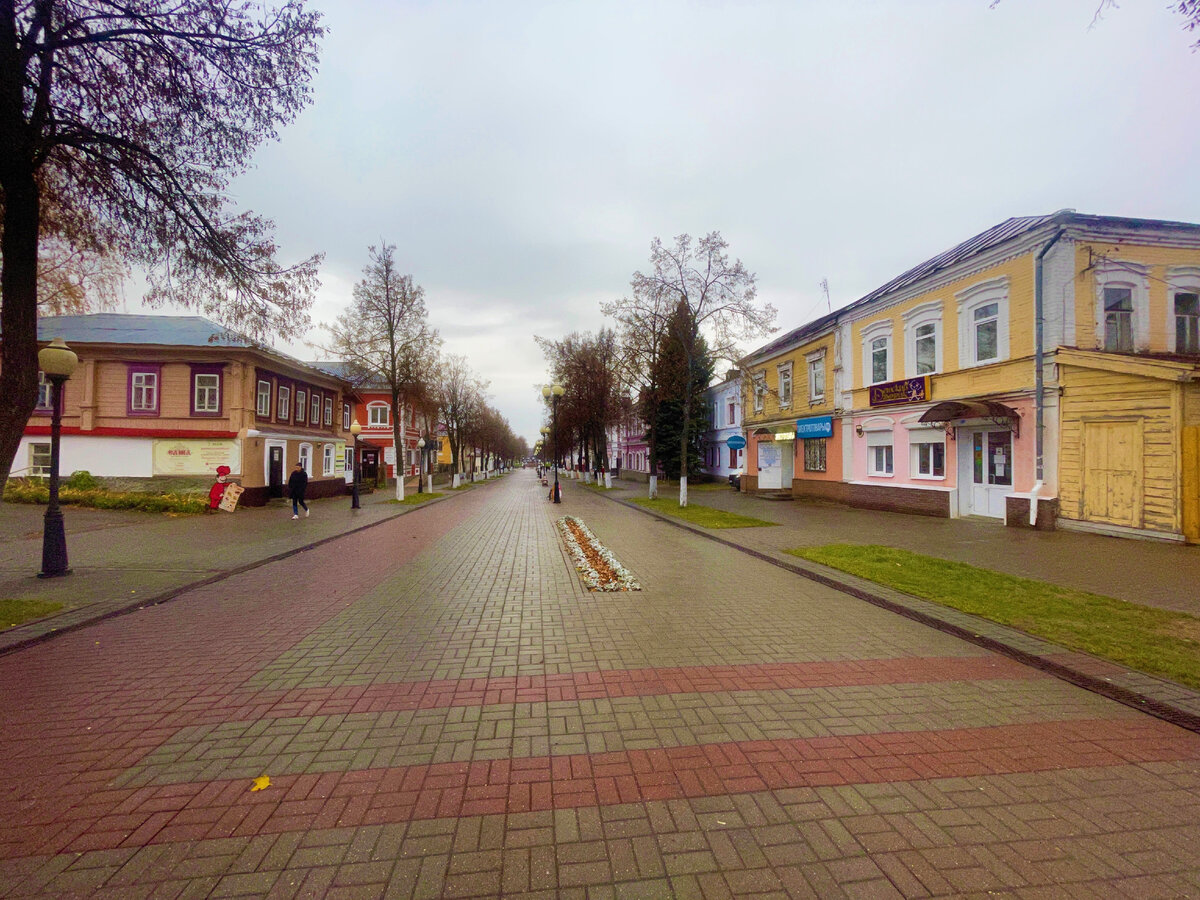 Зачем стоит приехать в сердце Нижегородской области Заволжье город Семенов:  купечество, ложкари, матрешки | Под зонтиком | Дзен