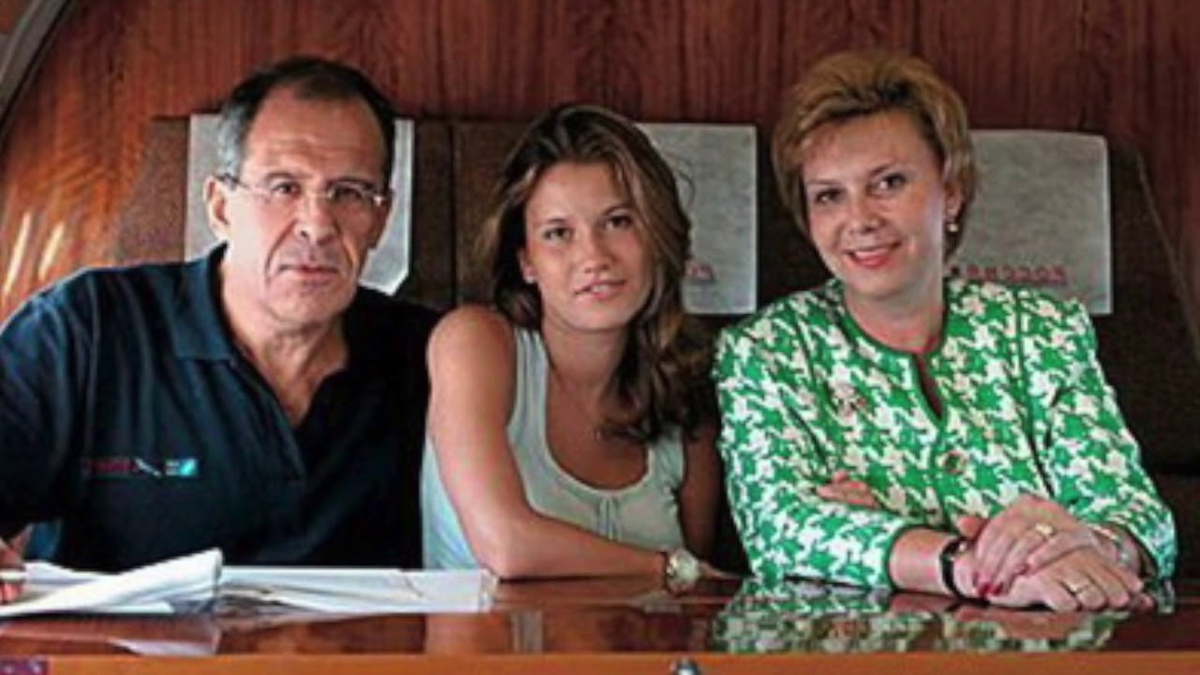 Сергей Лавров с дочерью и женой
