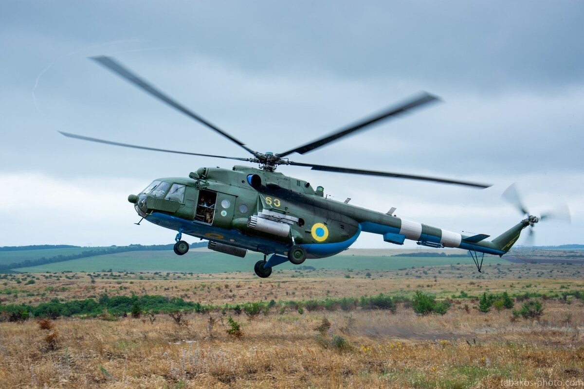 Вертолёт ВВС украинской стороны. Ми-8.  фото: картинки  яндекса.