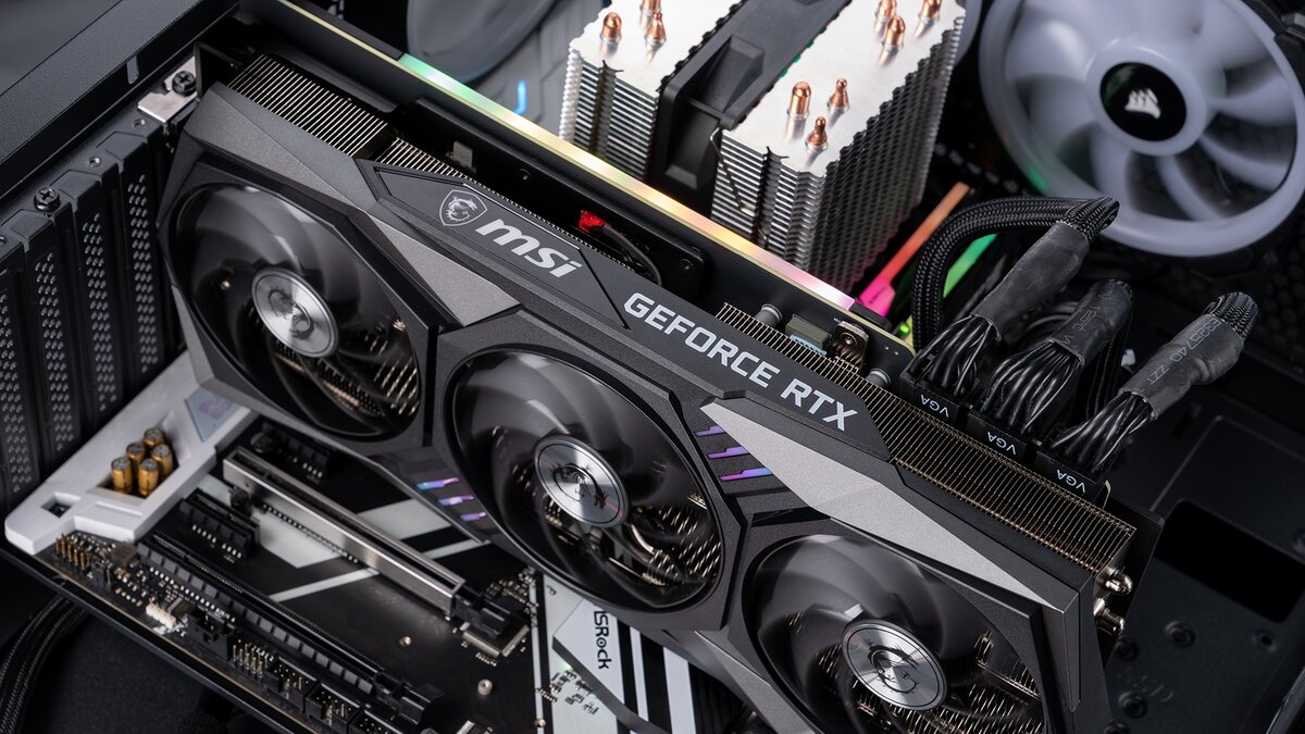    Современная видеокарта вставляется в разъём PCI-E на материнской плате, а разъёмы самой видеокарты оказываются в задней части системного блока. В разъёмы видеокарты можно подключить монитор, телевизор, проектор, плату видеозахвата. Источник изображения: newegg.com