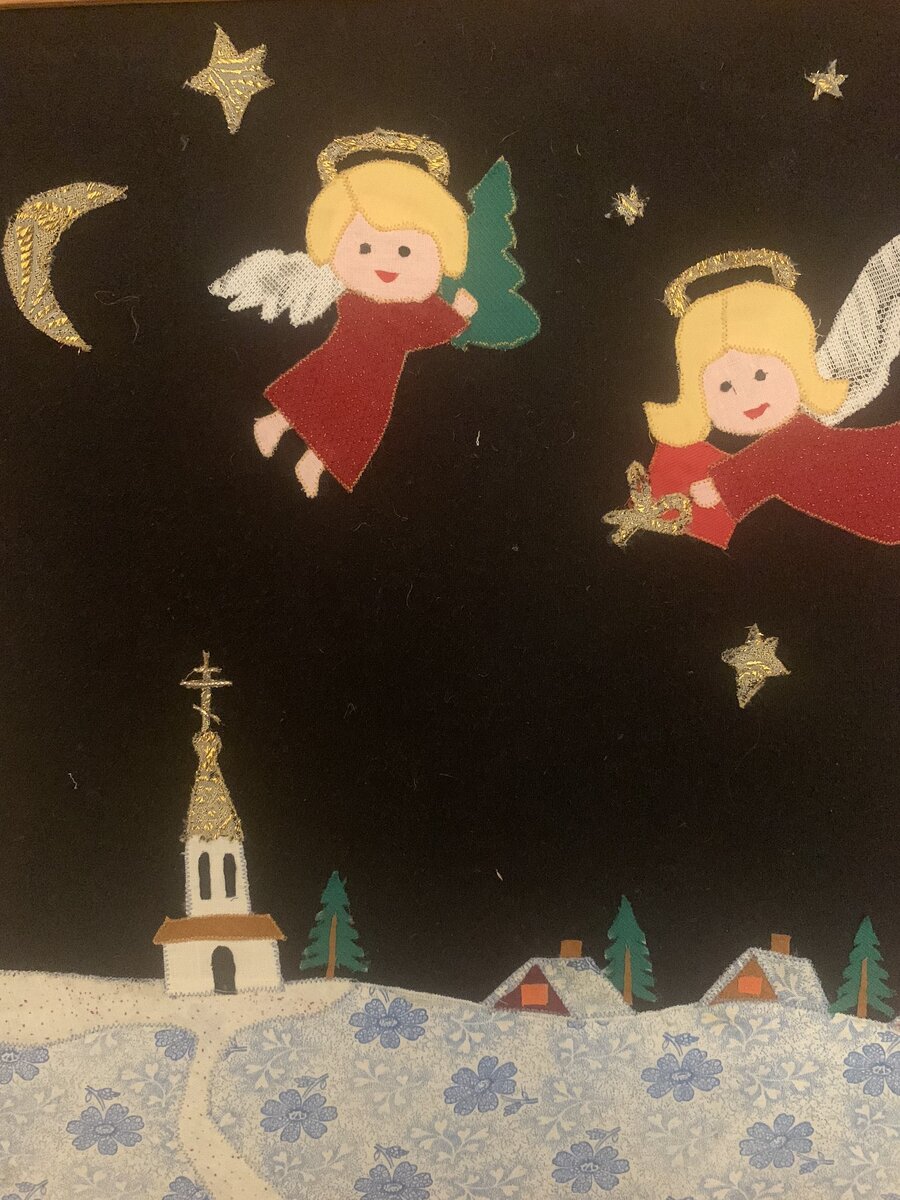 Эта работа подарена мне сокольскими мастерицами на день рождения.