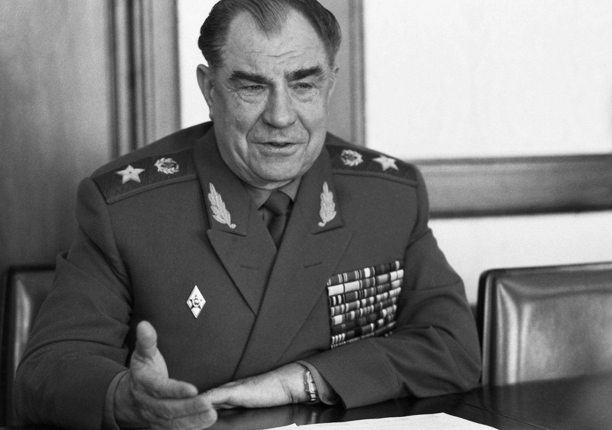 Маршалом язовым. Маршалом язовым. Маршалом язовым. Язов министр обороны ссср. Маршалом язовым.