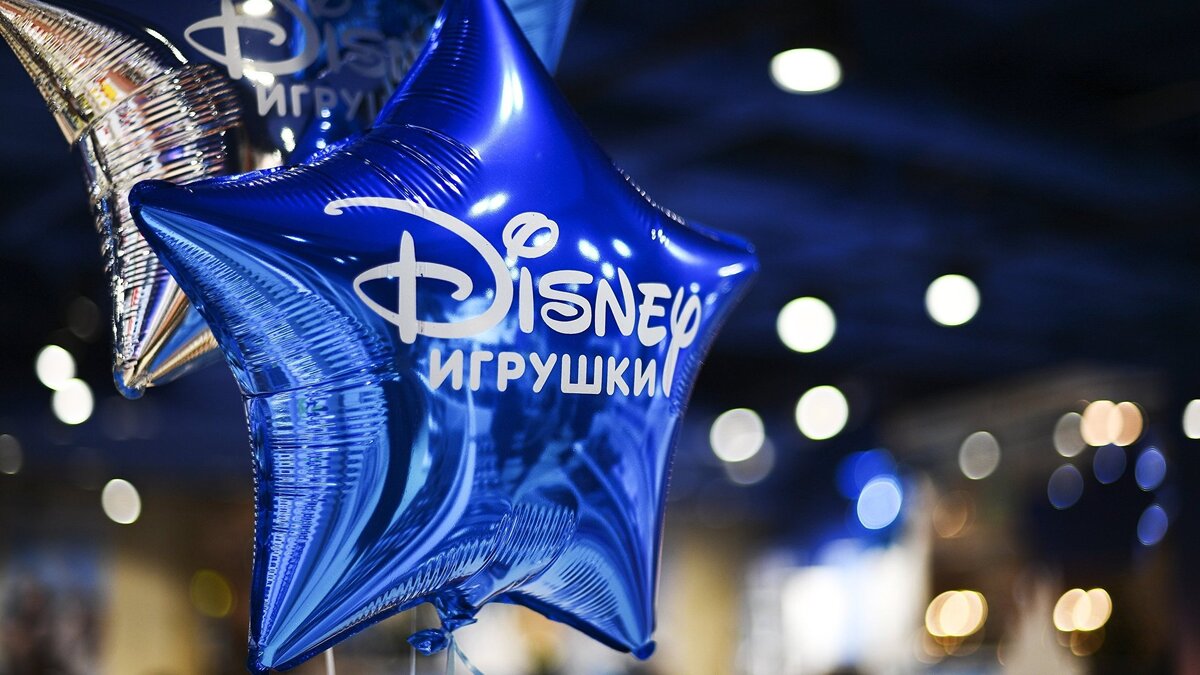    Фирменный магазин Disney открылся в Москве© РИА Новости . Рамиль Ситдиков
