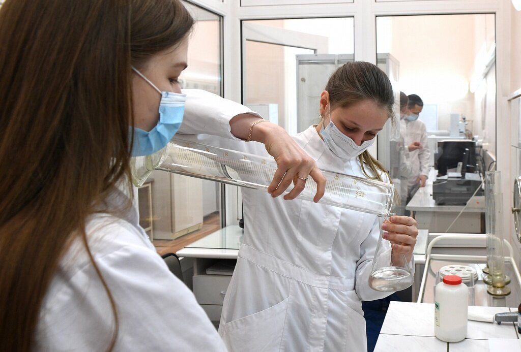 В Твери ученые принимают поздравления с Днём российской науки